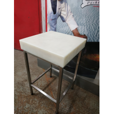 Стіл з поліетиленовою стільницею 500*500, h850 мм з нержавіючої сталі AISI 304