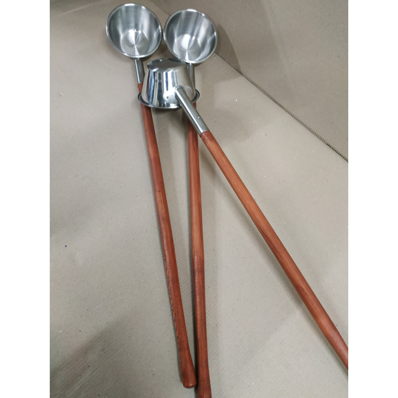 Черпак кухарський 1.2 літра, нержавійка з дерев“яною ручкою 90 см черпак