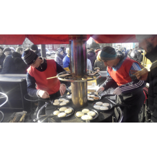 БЛИННА МАШИНА “МАСЛЯНА“ НА 6 СКОВОРІДОК